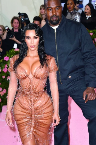 Kima Kardašjana Met Gala ballē 2019. gadā.