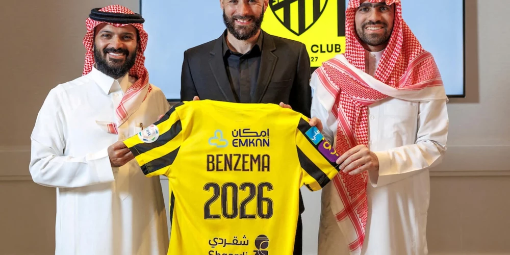 Benzemā par iespaidīgu summu noslēdz līgumu ar Saūda Arābijas futbola komandu