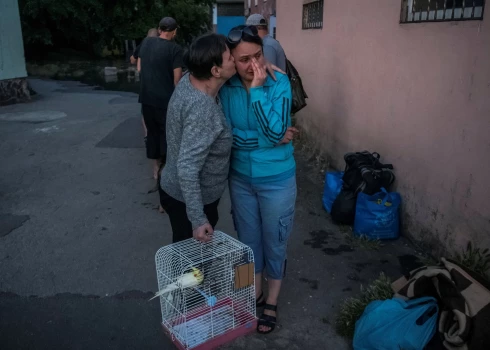 Okupanti likteņa varā pamet applūdušā Dņipras kreisā krasta iedzīvotājus