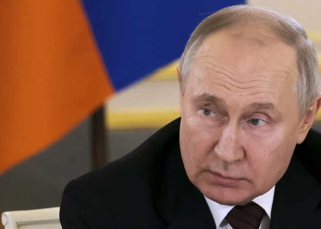 Putins atliek "tiešo līniju" ar tautu. Iemesls - Ukrainas pretuzbrukums