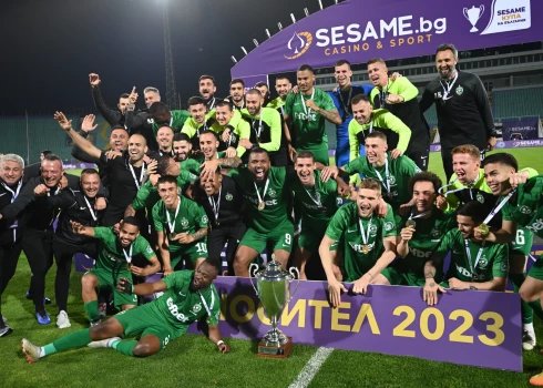 "Ludogorets" futbolisti pēc kārtējā titula izcīnīšanas.