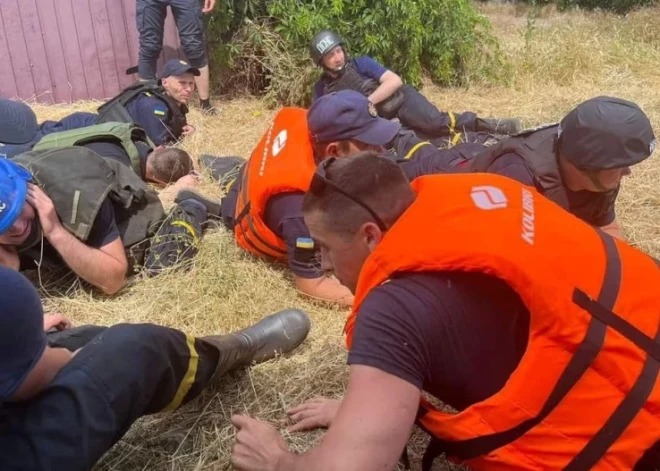 Российские войска обстреливают Херсон во время эвакуации жителей: есть пострадавшие