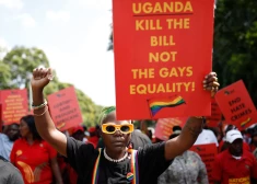 Uganda pieņēmusi drakonisku pretgeju likumu