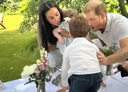 Princis Harijs un Megana Mārkla atklāj, kādu brīnišķīgu dāvanu dēls saņēmis ceturtajā dzimšanas dienā