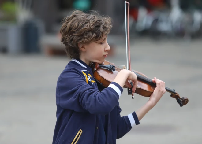 Rīgas dome grib regulēt ielu muzikantus