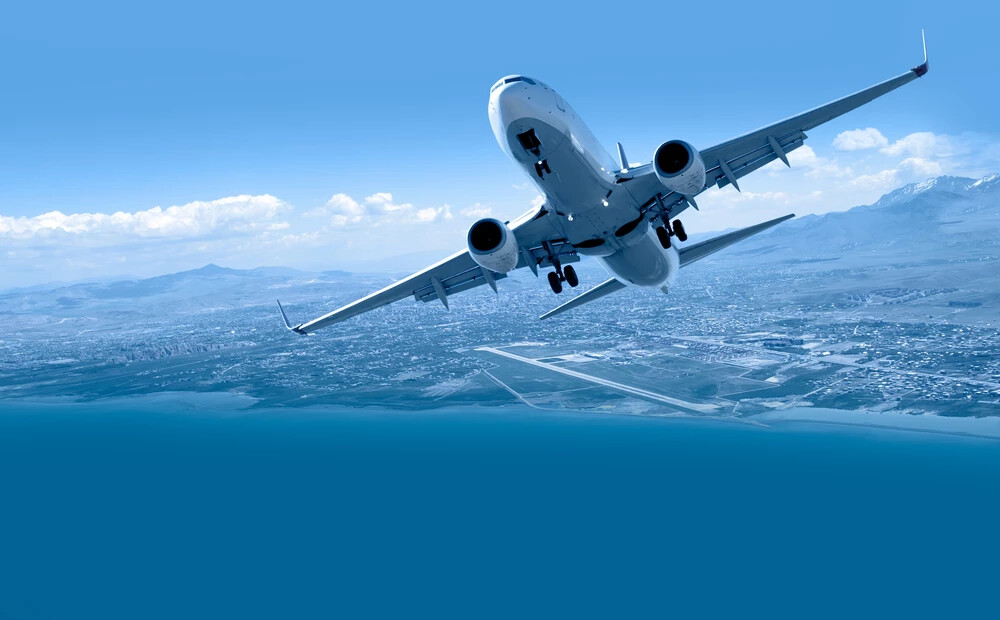 Aviopasažieriem jaunas neērtības: klimata pārmaiņas veicina turbulences
