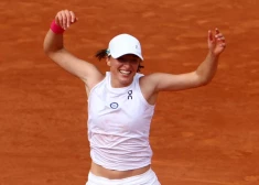 Польская теннисистка Ига Швентек в третий раз выиграла Roland Garros