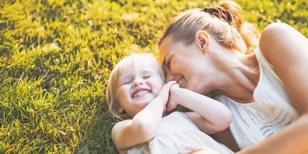 Количество дней дополнительного отпуска на детей определяется их количеством, возрастом и особыми потребностями ребенка.