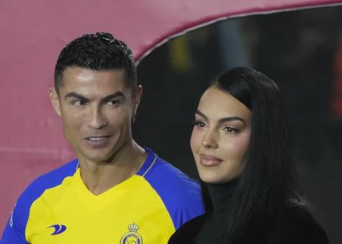 Krištianu Ronaldu un Džordžīna Rodrigesa prezentācijas pasākumā Rijādā šī gada 3. janvārī.