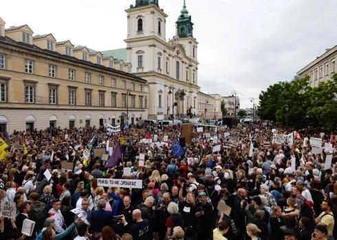 Polijā protestētāji pieprasa liberalizēt aborta likumu