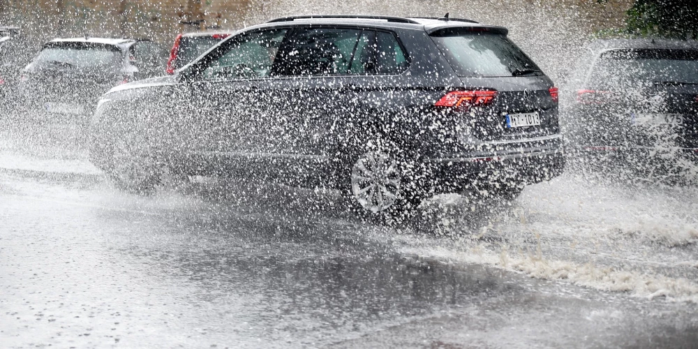 Более пятой части подержанных автомобилей в Латвии имеют фальшивый, или "несвернутый" пробег. 
