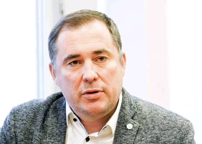 Министр земледелия: Латвия близка к введению чрезвычайной ситуации в сельском хозяйстве
