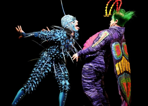 Cirka trupas "Cirque du Soleil" izrāde "OVO" "Arēnā Rīga".