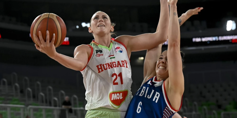 Ungārijas basketbolistes svin uzvaru Eiropas čempionāta D grupas mačā