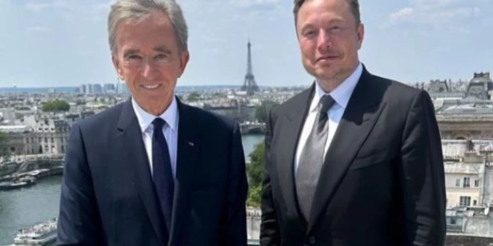 Фото дня: самые богатые люди в мире Илон Маск и Бернар Арно встретились за обедом в Париже