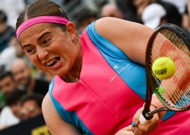 Aļona Ostapenko jaunajā Sieviešu Tenisa asociācijas (WTA) pasaules rangā vietu nav mainījusi.