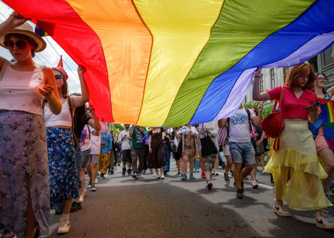 Igaunija kļūst par pirmo Baltijas valsti, kura atļauj viendzimuma laulības