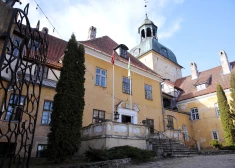 Cēsu novada pašvaldība neizskata iespēju pārdot Lielstraupes pili fon Rozena dzimtas pēctecim