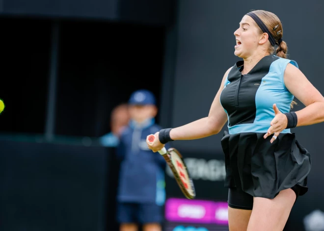 Ostapenko un Kičenokai uzvara Birmingemas "WTA 250" sērijas dubultspēļu turnīra pirmajā kārtā