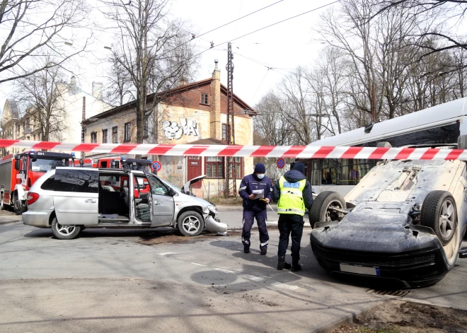 "Я же только один стаканчик дома выпью - и ничего не будет": CSDD предупреждает - именно такие мысли приводят к ДТП