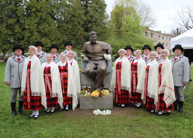 Nesen atklātais piemineklis kolhoza “Lāčplēsis” priekšsēdētājam Kauliņtēvam apdraudot nacionālo drošību! Vai tā ir, un ko darīt? FOTO. VIDEO