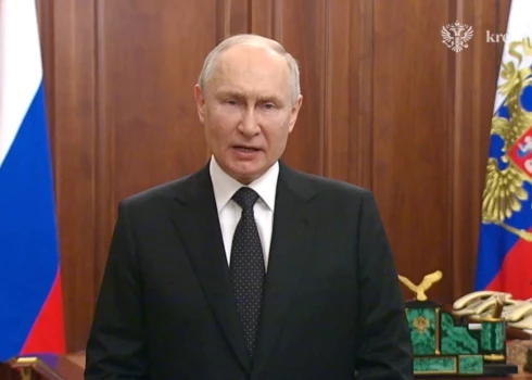 Putins vēršas pie krieviem: "Vagner" darbības sauc par dunci mugurā, sola sodīt nodevējus