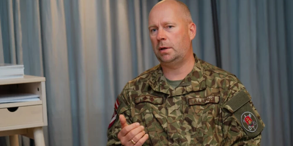 Pulkvežleitnants Agris Liepiņš stāsta, kur mācīties savas valsts aizstāvēšanu