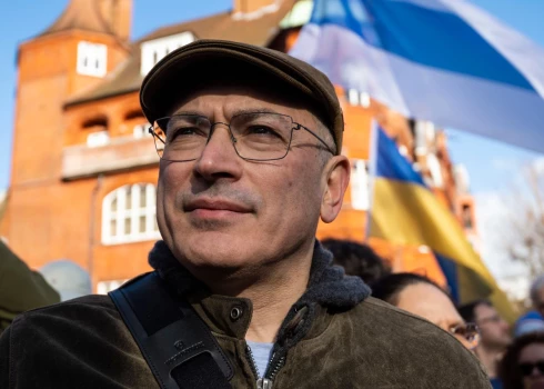 Hodorkovskis aicina atbalstīt Prigožina cīņu