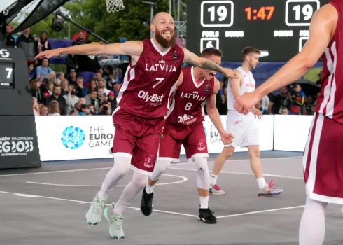 3x3 vīriešu basketbola turnīra spēle starp Latvijas un Polijas izlasēm III Eiropas spēlēs Krakovā.