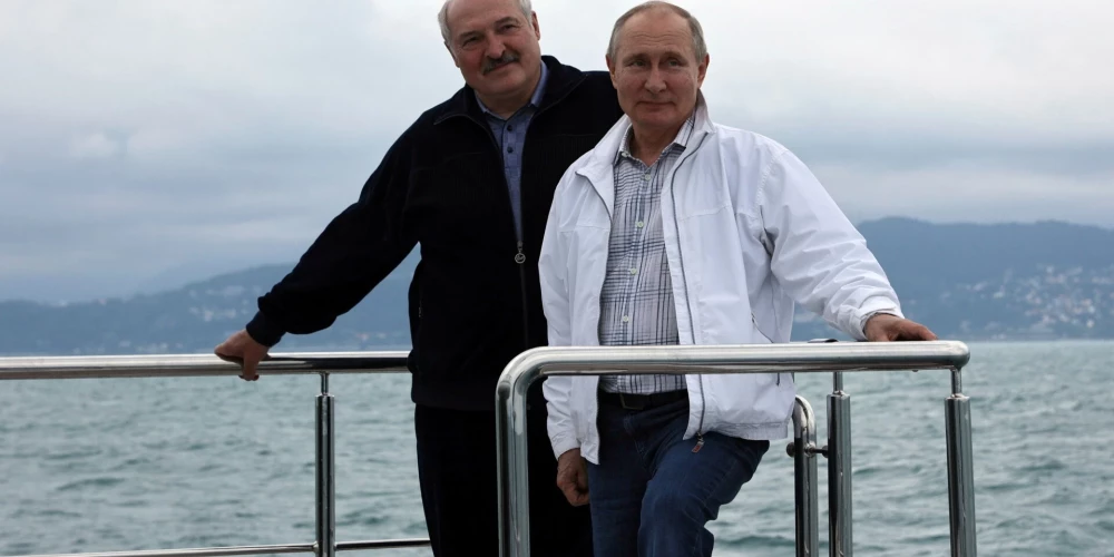 Минскотворец. Теперь Лукашенко будет рассказывать, как он остановил гражданскую войну в России