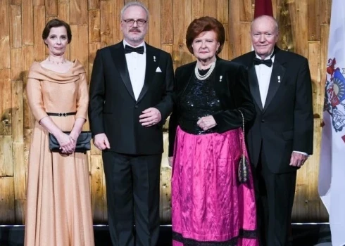 Latvijas prezidentu lielās un mazās inaugurācijas ballītes. FOTO. VIDEO