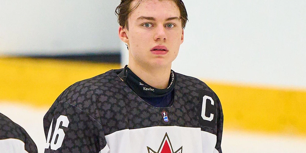 Bez pārsteigumiem! "Blackhawks" NHL draftā ar pirmo numuru izraugās jauno Kanādas brīnumbērnu Bedārdu