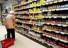 Специалист: упасть ценам на продукты в Латвии не дают спекуляции