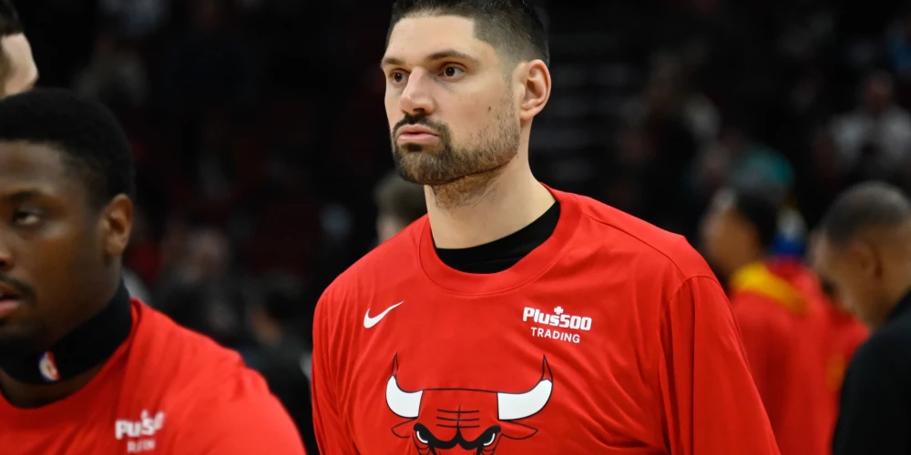 Nikola Vučevičs.