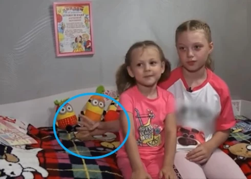 Прямо во время шоу на российском телеканале девочка подала сигнал о помощи