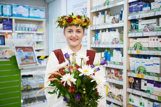 Farmaceita asistente Agnese Kļanska.