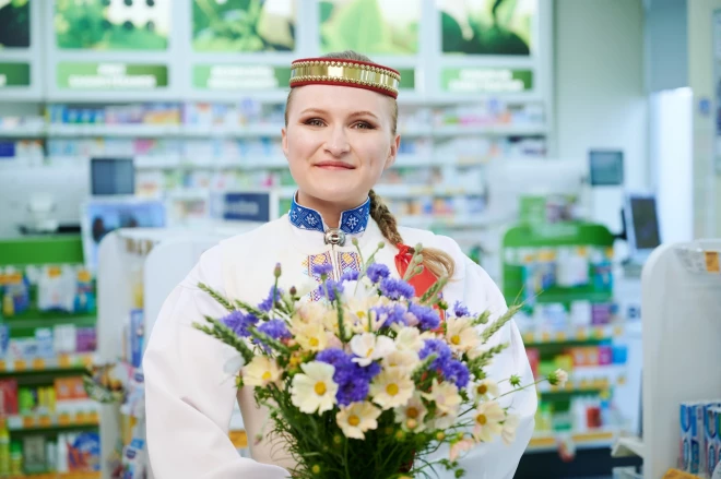 Farmaceite Liene Graudiņa.