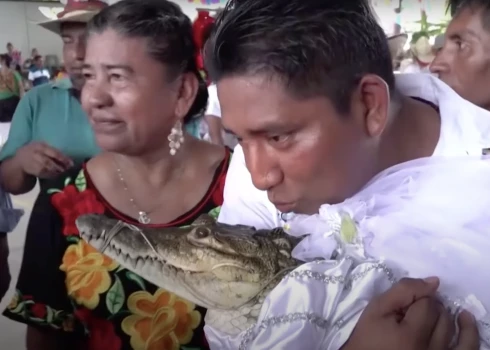 "Мы любим друг друга": мэр мексиканского города женился на крокодиле