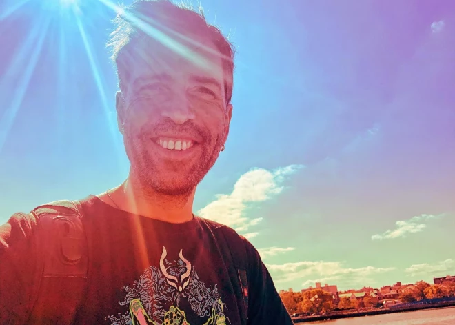 Лидер "Ногу свело!" Максим Покровский требует снять с него статус "иноагента"
