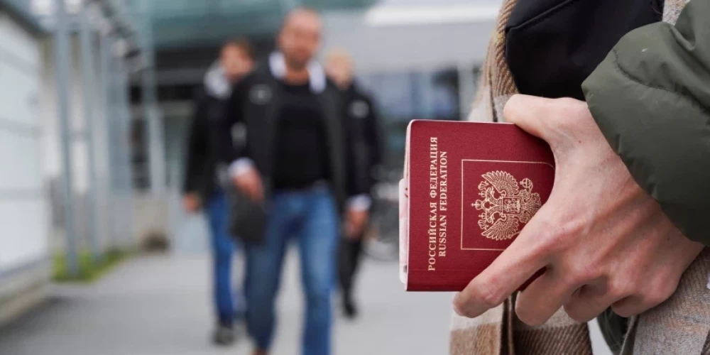 Она попросила политического убежища в Латвии, так как пребывание в России угрожало ее безопасности и свободе из-за политических взглядов и активной позиции. (Фото: REUTERS/SCANPIX)