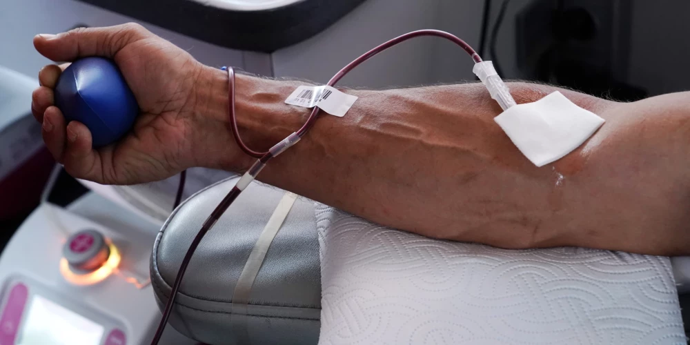 Valsts asinsdonoru centrs lūdz atsaukties visu asinsgrupu donorus