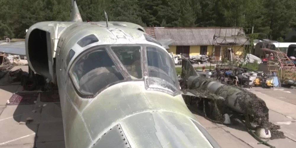 В Рижском музее авиации выставлен уникальный экспонат - единственный в мире бомбардировщик ТУ М-1