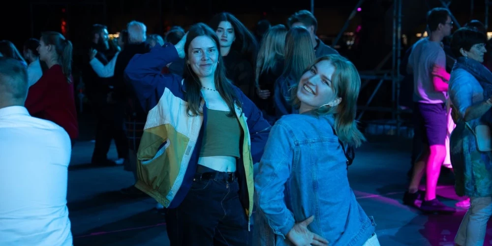 Metenes zaļumballē.