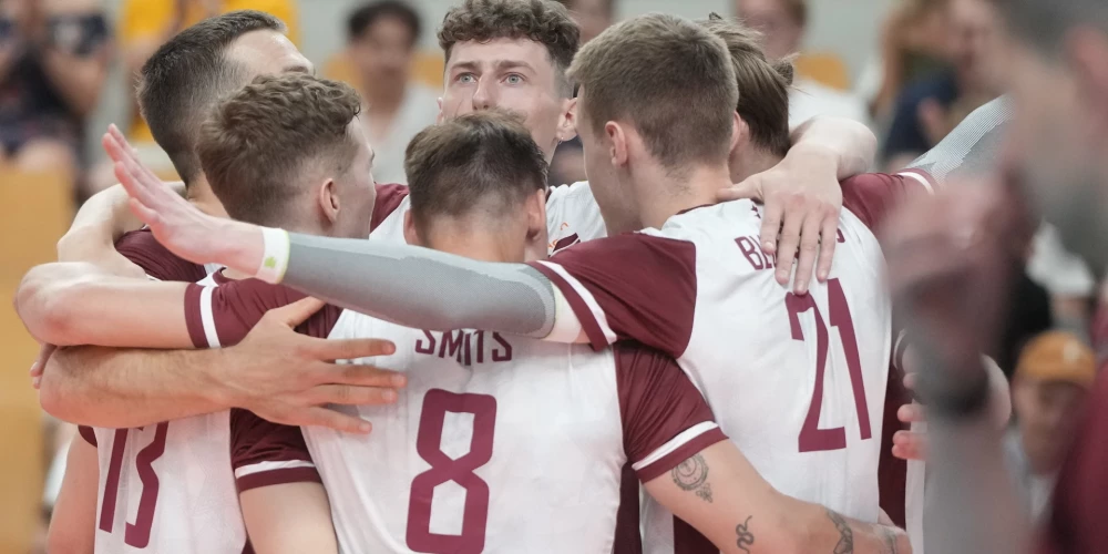 Latvijas volejbolisti Eiropas Sudraba līgas fināla pirmajā mačā četros setos uzvar Ungāriju