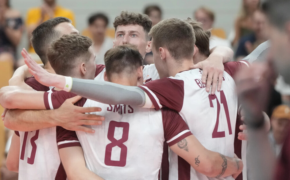 Latvijas volejbolisti Eiropas Sudraba līgas fināla pirmajā mačā četros setos uzvar Ungāriju