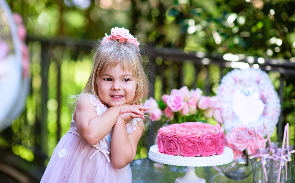 Vai mazam bērnam vajag grandiozu dzimšanas dienas ballīti?