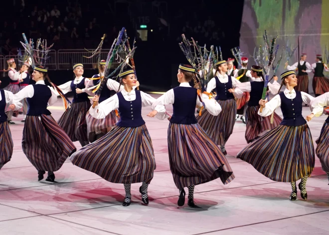 Uz Dziesmu un deju svētku maksas pasākumiem pārdoti nepilni 175 000 biļešu