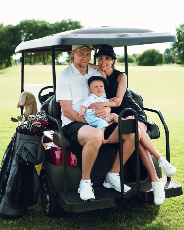 Rodrigo Ābols ar ģimeni.