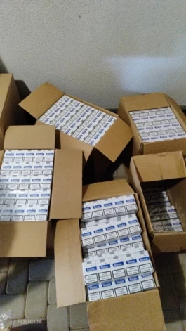 Если бы изъятые сигареты оказались на черном рынке, их стоимость составила бы более 75 000 евро.