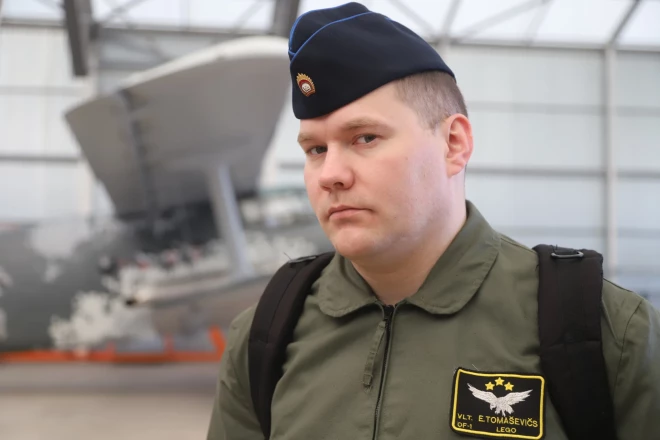 Pirms gadiem desmit civilisti par Latvijas Gaisa spēkiem palaikam atļāvās pavīpsnāt, taču tagad situācija ir radikāli mainījusies.